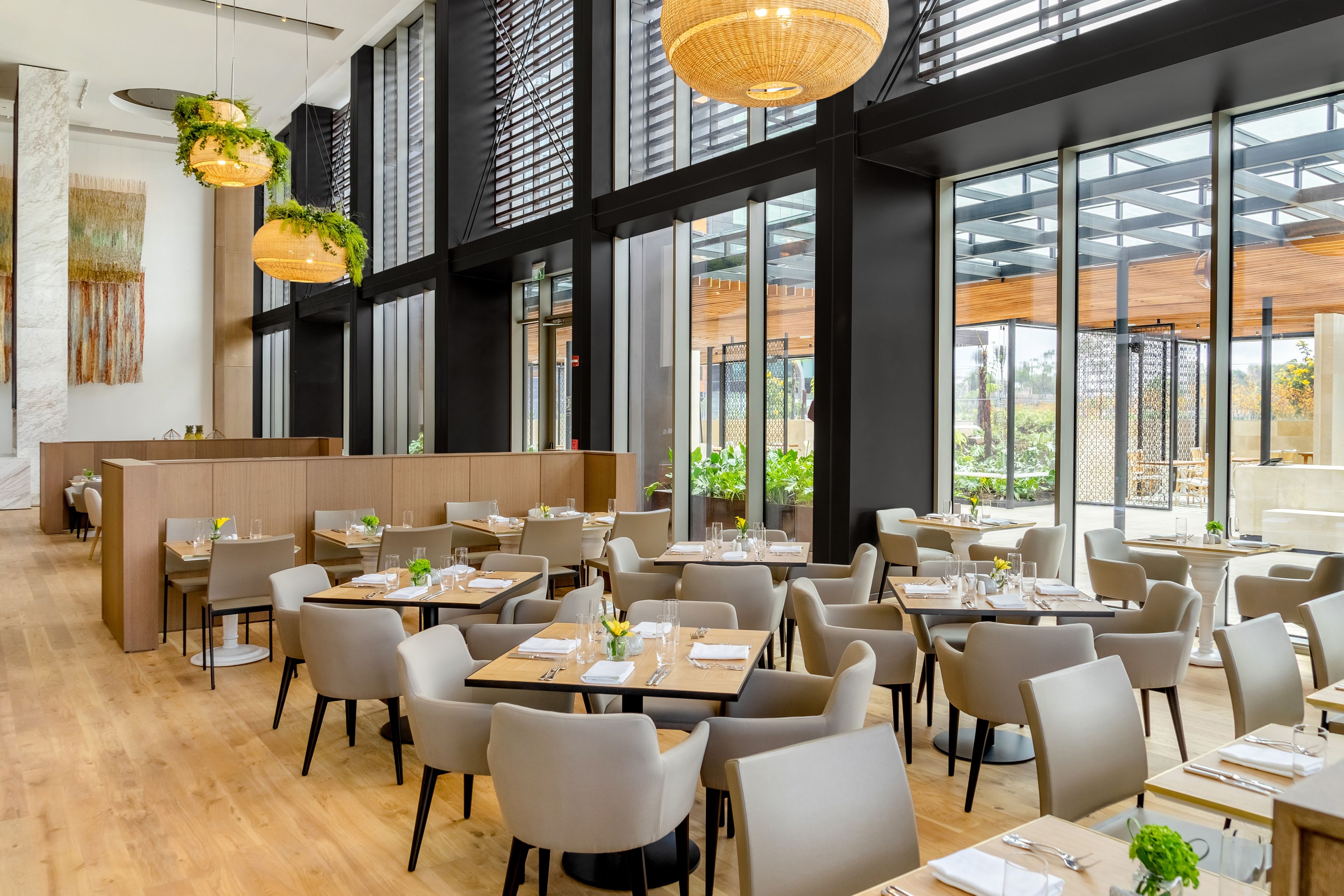 2 restaurants, breakfast, lunch, dinner served; japanese cuisine