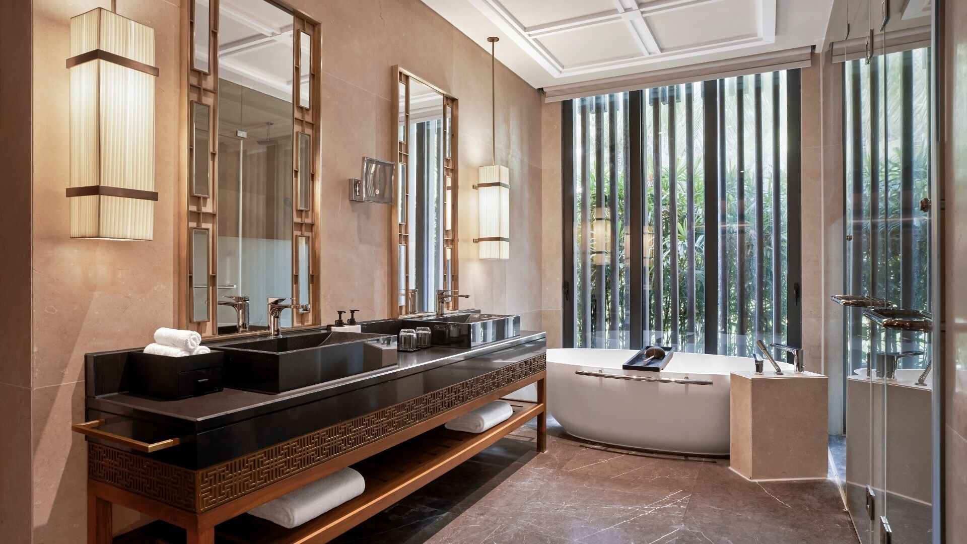 Villa, 3 Schlafzimmer, Zutritt zur Club Lounge (Private Pool) | Badezimmer | Badewanne und Dusche (separat), Komfortbadewanne, Regendusche
