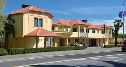 Tuscany Gardens Motor Lodge