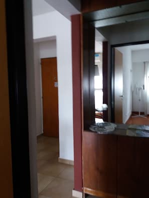 32-Zoll-Flachbildfernseher mit Kabelempfang, Fernseher