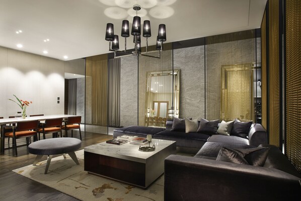 Premium bedding, down duvets, in-room safe, desk - L7 GANGNAM by LOTTE HOTELS (Seoul)