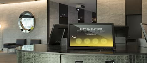 Mostrador para check-in y check-out