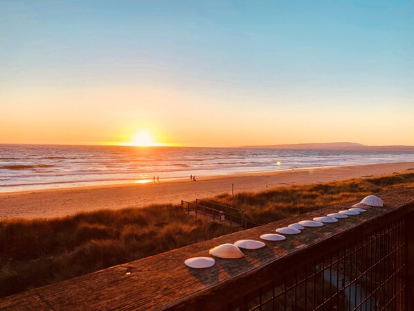 Am Strand, Liegestühle, Strandtücher