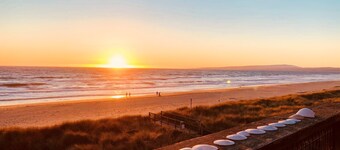 Toppnivå, førsteklasses leilighet ved havet med 180 ° uhindret havutsikt