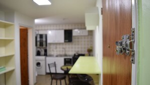 Executive Apartment, 1 Bedroom | Premium bedding, in-room safe, iron/ironing board, WiFi (free) - Green depto (Córdoba)