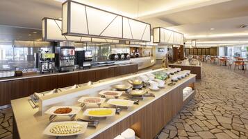 Buffet breakfast on weekends (USD 30 per person)