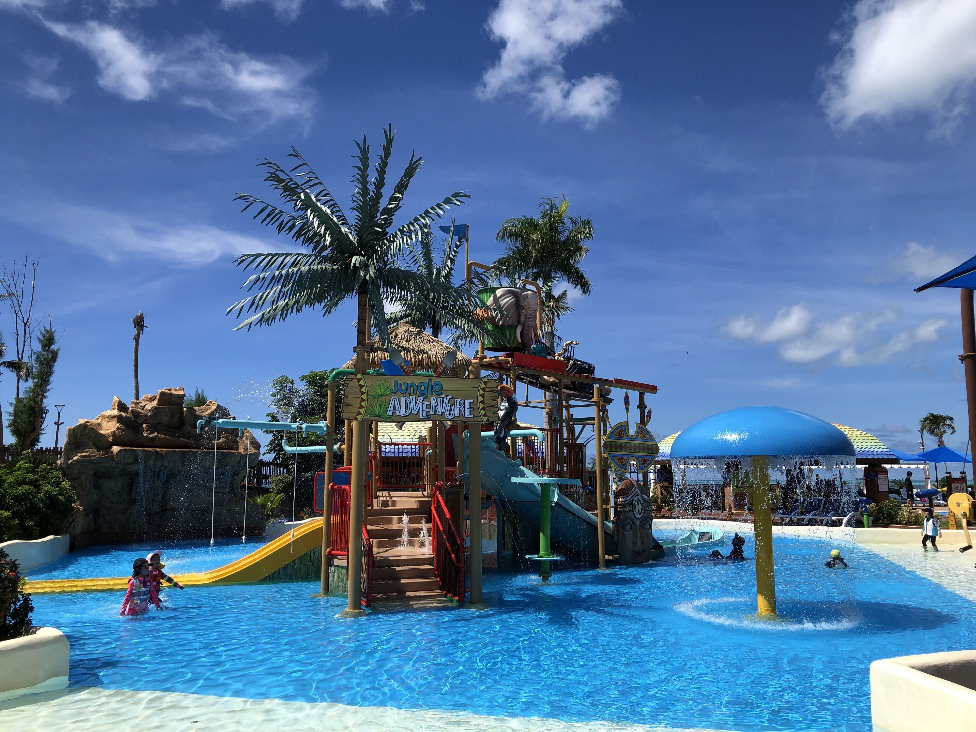 children’s play area – outdoor