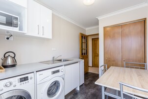 茶具/咖啡用具、电热水壶