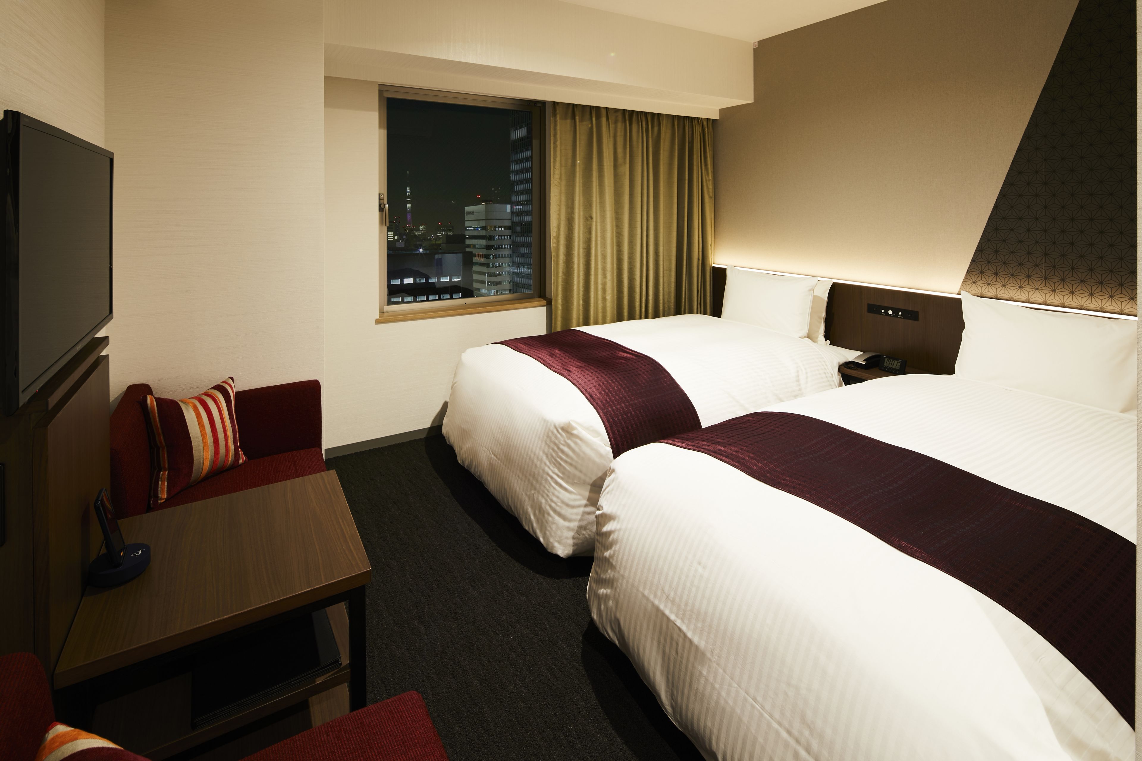 1 bedroom, down duvets, in-room safe, soundproofing