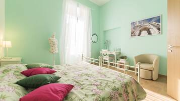 2 chambres, bureau, fer et planche Ă repasser, Wi-Fi gratuit