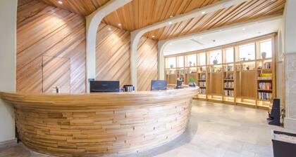 Qingteng Sushe Art Hotel