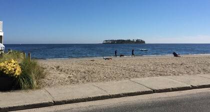 # 2 - Votre propre place sur la plage par Silver Sands Pk