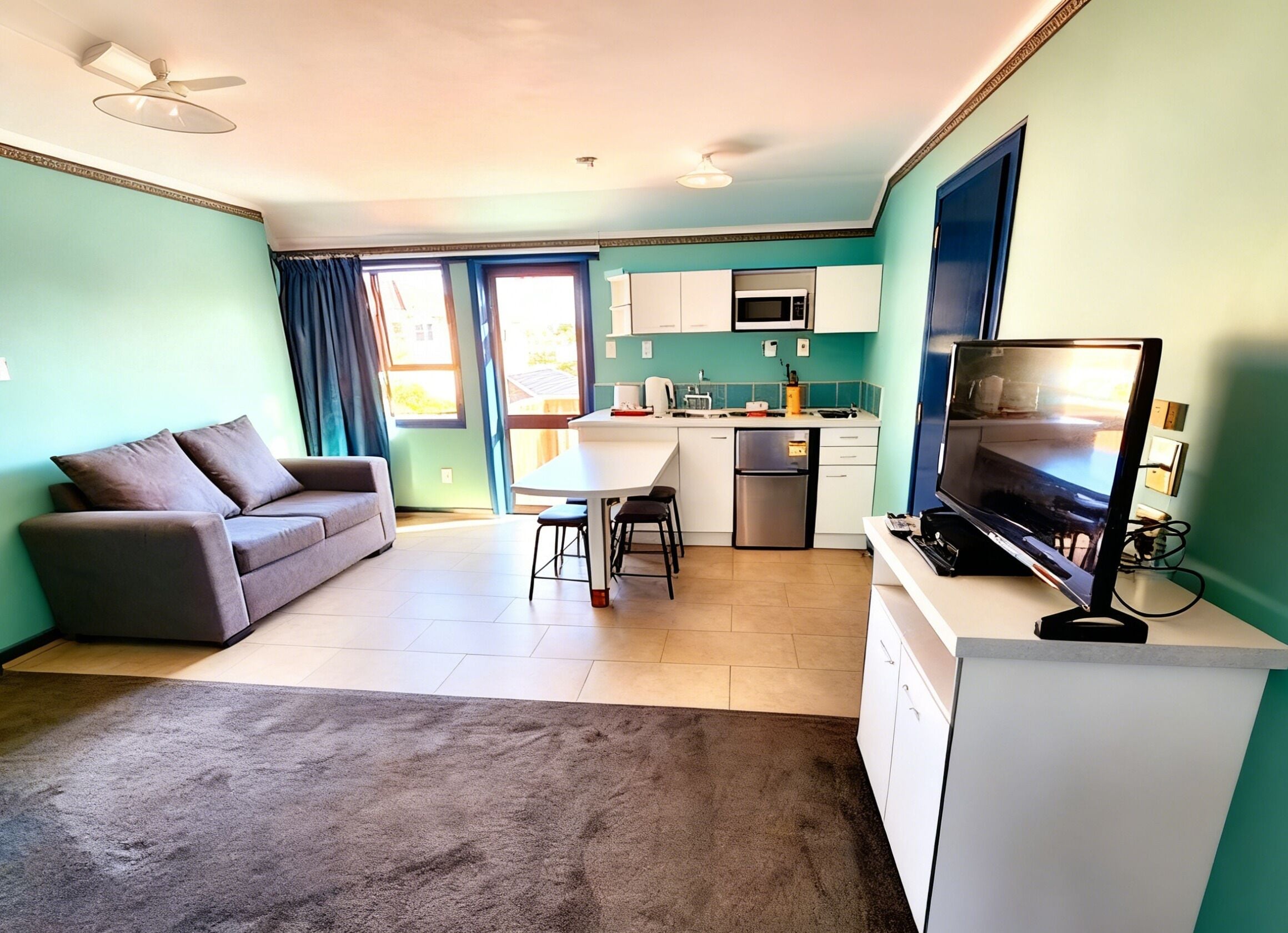 Suite Familiale, 1 chambre, vue jardin | Coin séjour