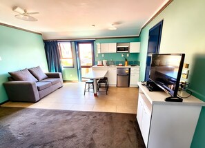 Living area - Pure Motel (Rotorua)