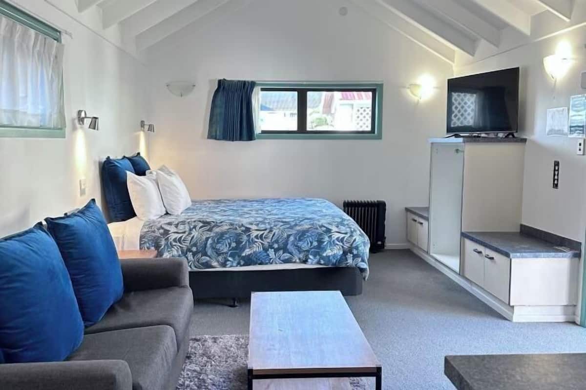 Premium bedding, pillow-top beds, free minibar, laptop workspace