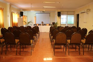 Meeting facility - Hotel Bashyam Park (Sriperumbudur)
