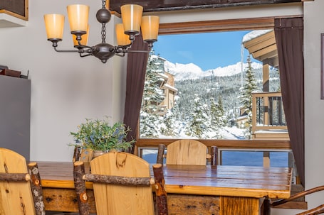 Dining. Best ski-in ski-out property at the base of Big Sky VRBO#723887