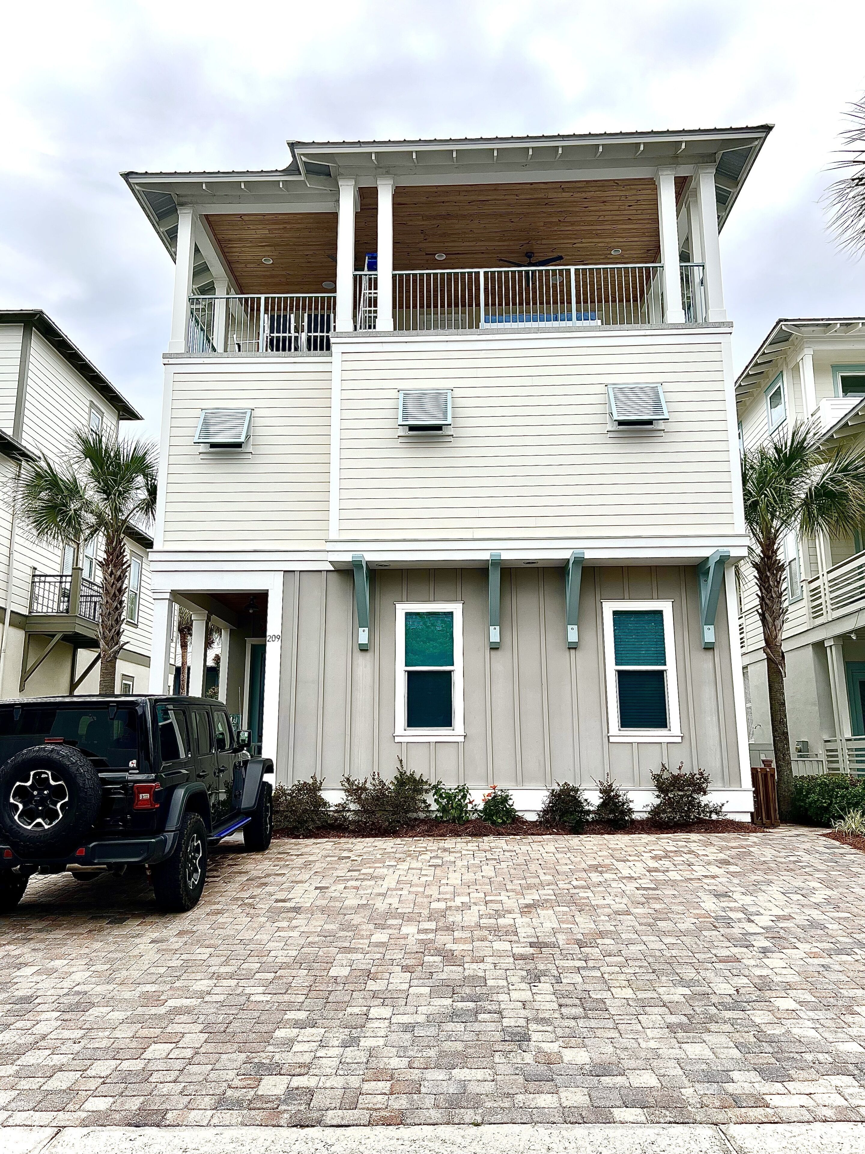 Welcome to Ohana! Your perfect vacation awaits! 