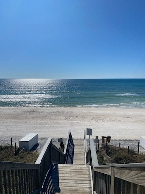 Beach nearby, sun loungers, beach towels