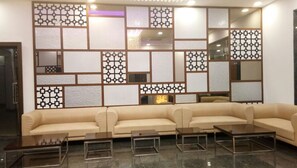 Lobby sitting area - Hotel Suktara International (Siliguri)