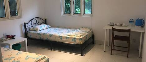 Twin Room | 1 bedroom, desk, free WiFi, bed sheets