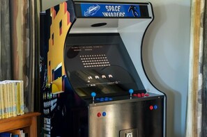 Game room - Eden's Edge Lodge  (Riwaka)