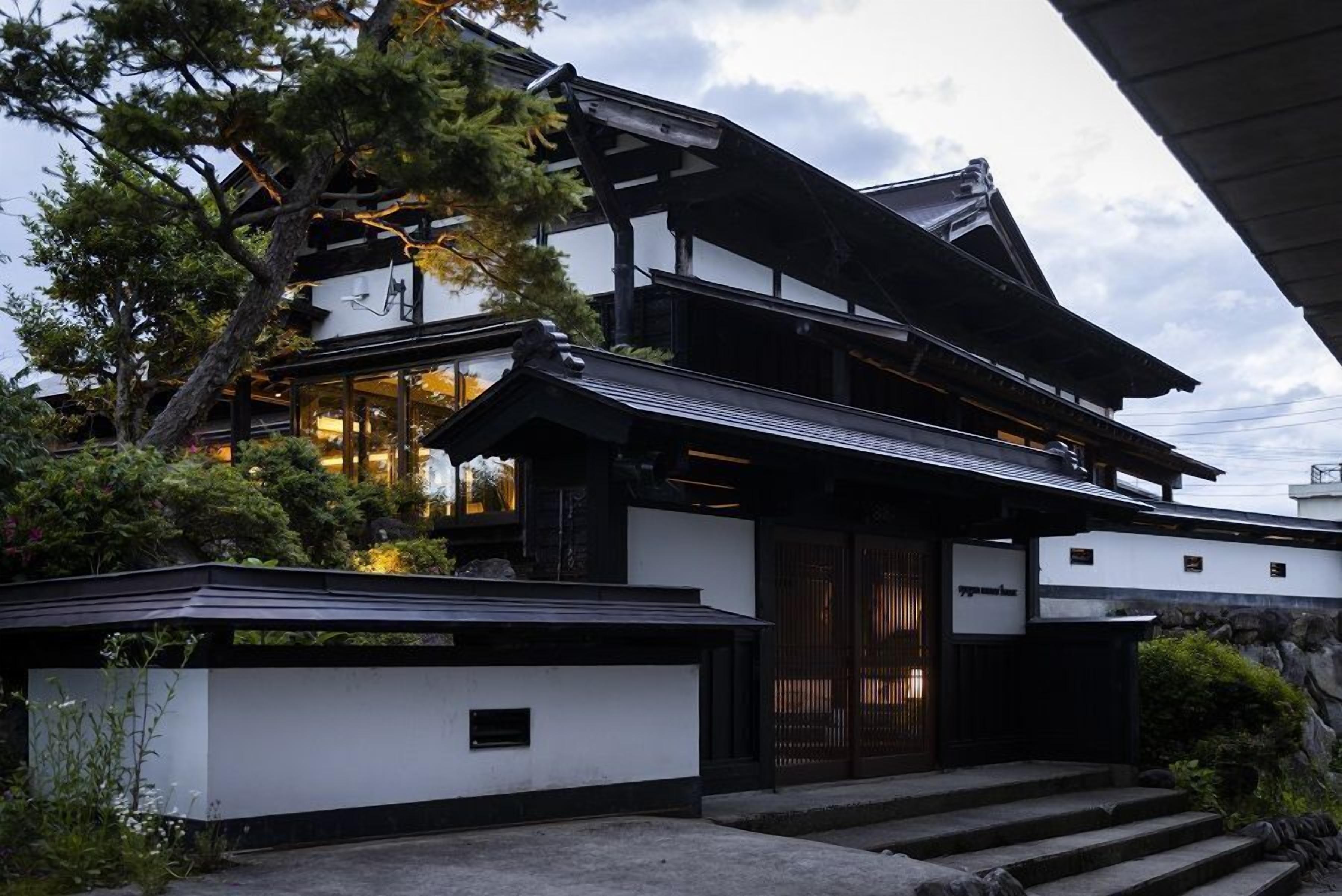 デラックス ハウス 禁煙 | 羽毛の掛け布団、セーフティボックス (室内)、ベッドシーツ、車椅子でアクセスできる設備