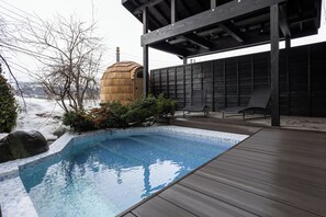 Deluxe House, Non Smoking | Bathroom | Separate bathtub and shower, deep-soaking bathtub, free toiletries