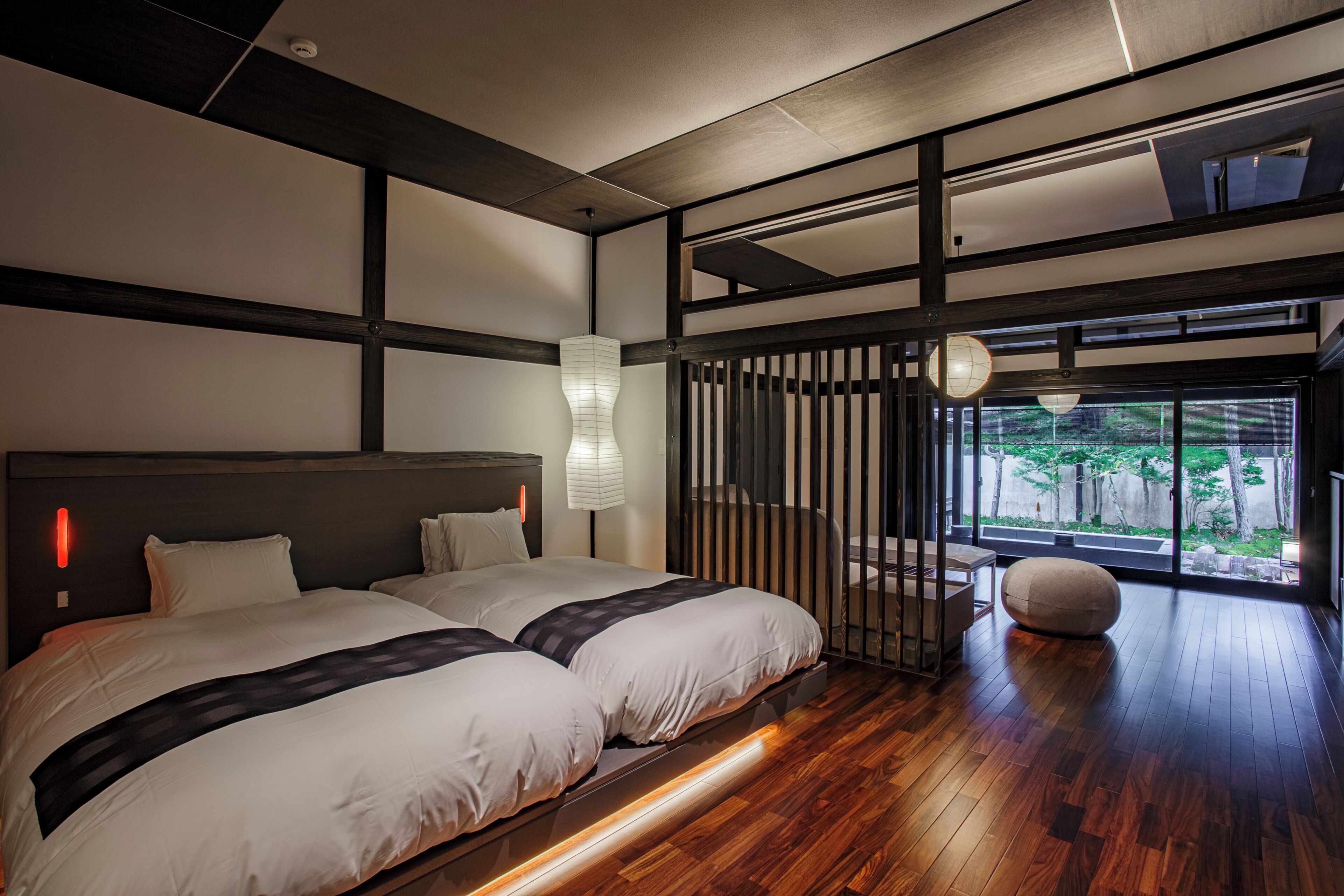 和室 スーペリアファミリールーム | 羽毛の掛け布団、セーフティボックス (室内)、ベッドシーツ、車椅子でアクセスできる設備