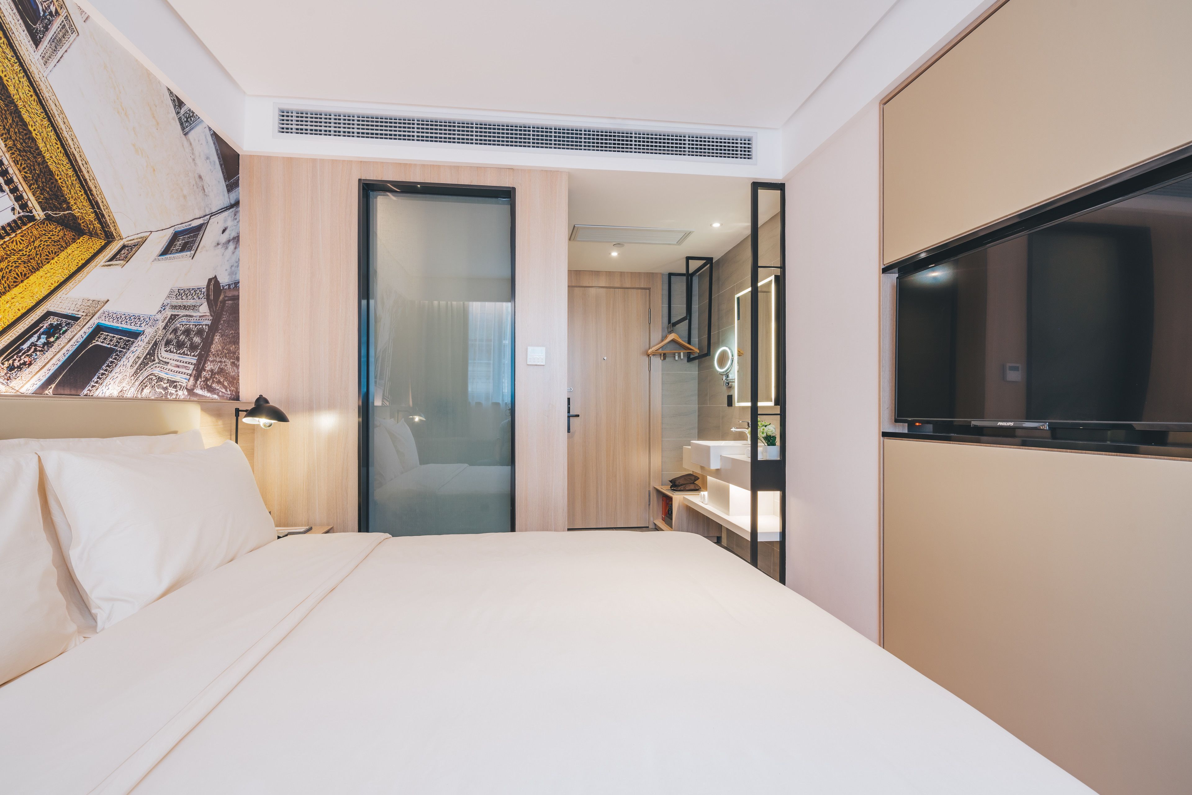 superior double room | desk, soundproofing, free wifi