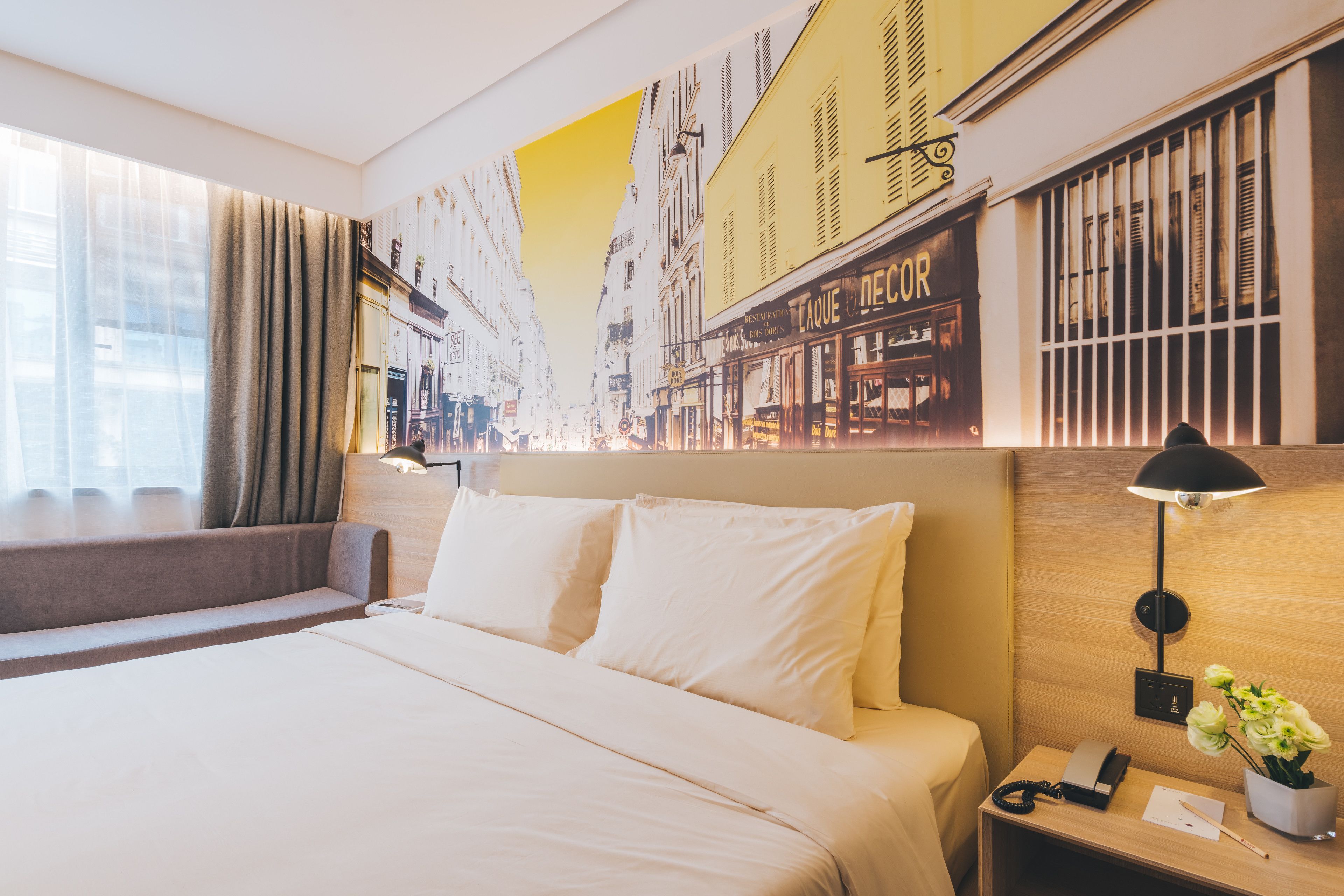 desk, soundproofing, free wifi