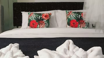 3 bedrooms, blackout drapes, free WiFi