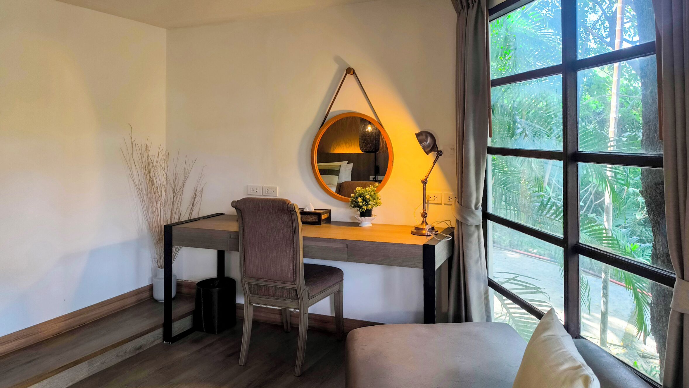 suite with mountain view  | living area | 32-inch flat-screen tv with cable channels, tv