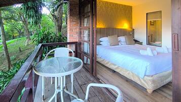 Deluxe Room With Mountain View | วิวสวน