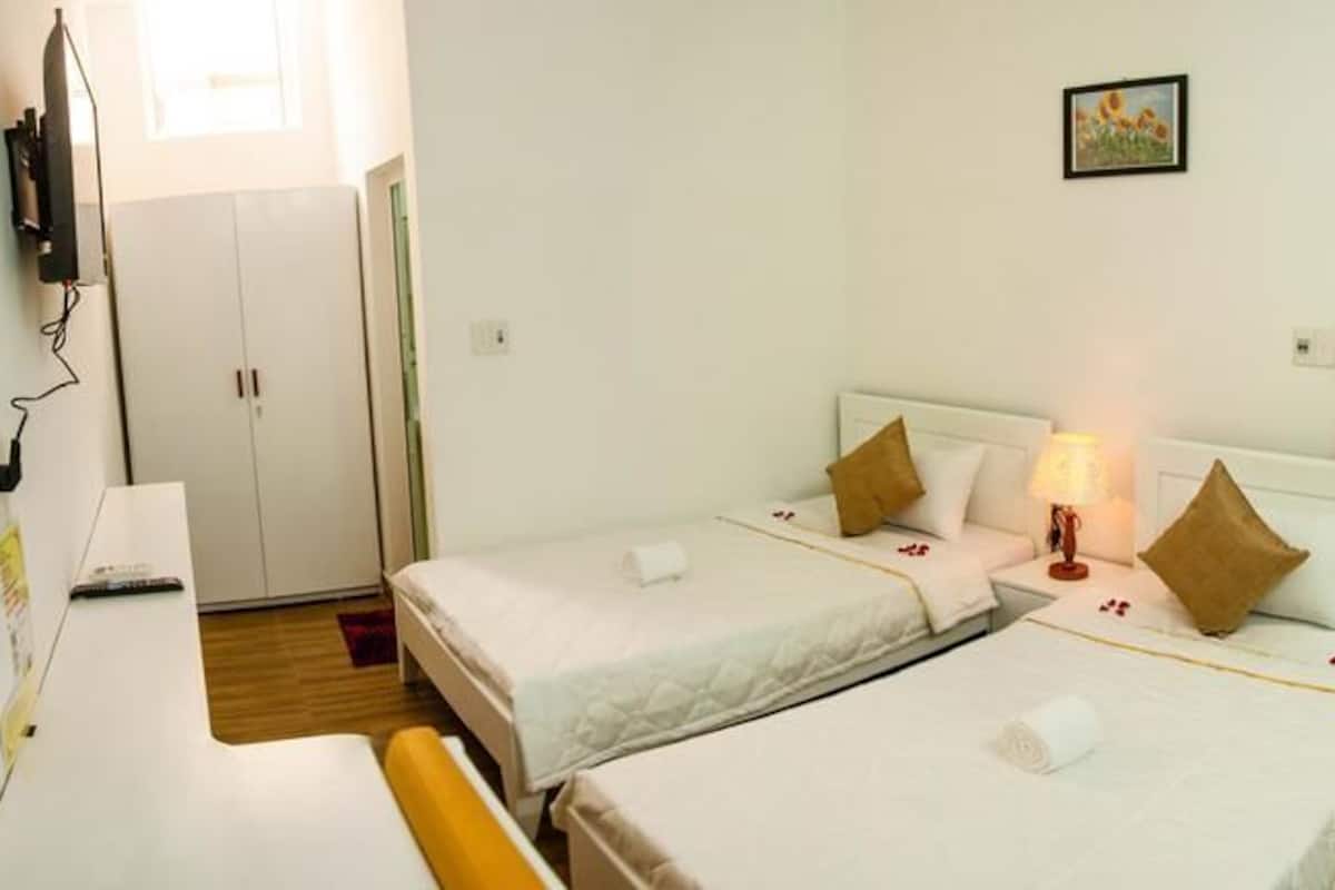 Quarto duplo luxo | Quartos à prova de som, Wi-Fi de cortesia