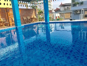 Pool - Sunshine Hostel (Hue)