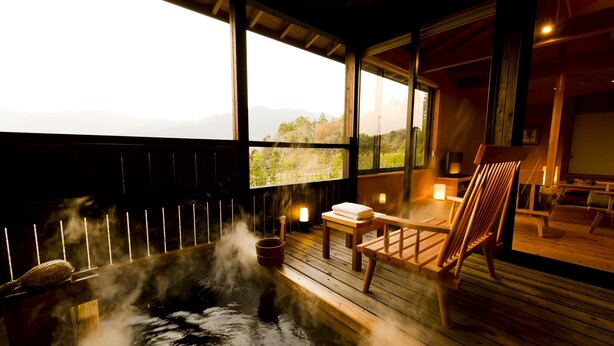 Rom, tekjøkken (Japanese Western Style, Outdoor Bath) | Bad | Toalettartikler (inkludert), hårføner, badekåper og tøfler