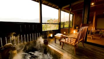 Camera, angolo cottura (Japanese Western Style, Outdoor Bath) | Bagno | Set di cortesia gratuito, asciugacapelli, accappatoio, pantofole