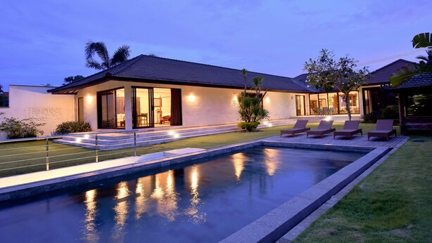 Unclassified image, 1 of 34, button - Villa Agong (Canggu)