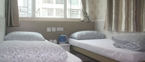Basic Twin Room | Free WiFi, bed sheets, wheelchair access