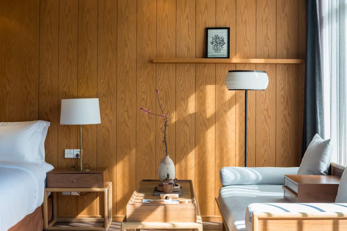 Signature Double Room | Living area | LCD TV