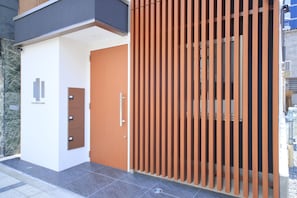 Front of property - Casa Comoda Nanba (Osaka)