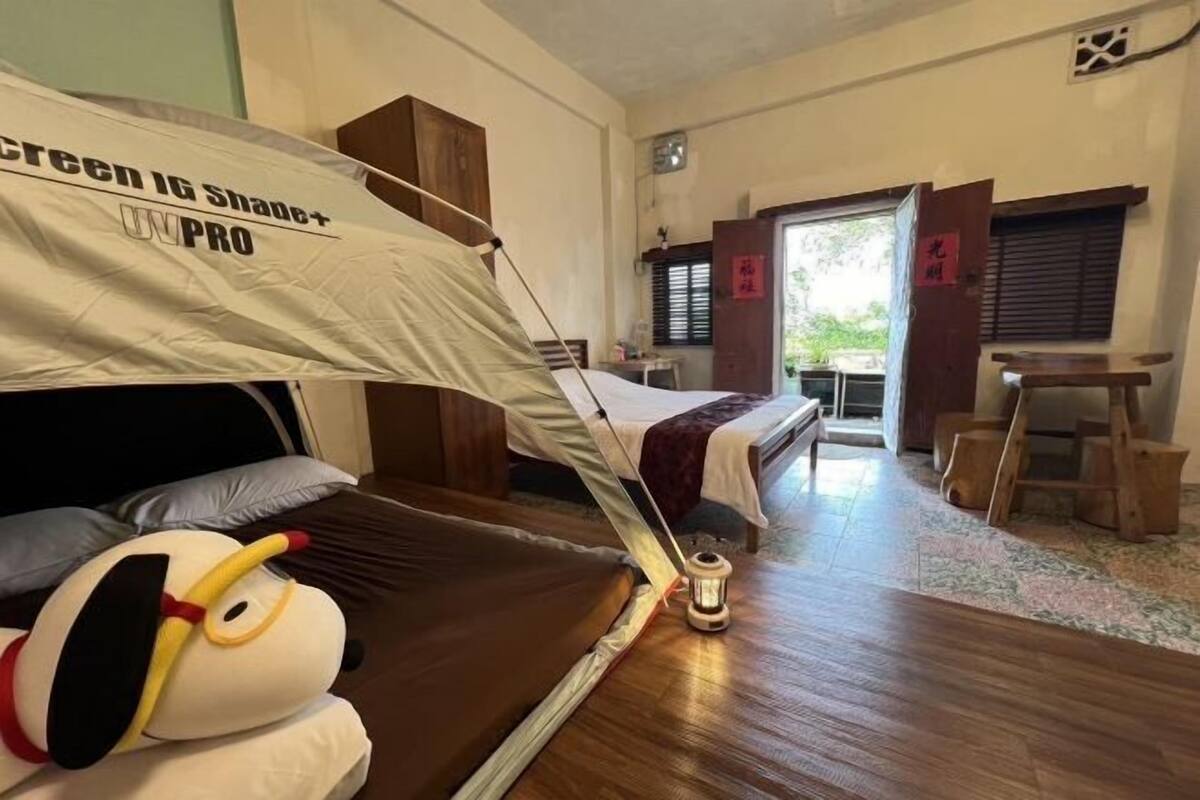 1 chambre, literie de qualité supérieure, couette en duvet d'oie