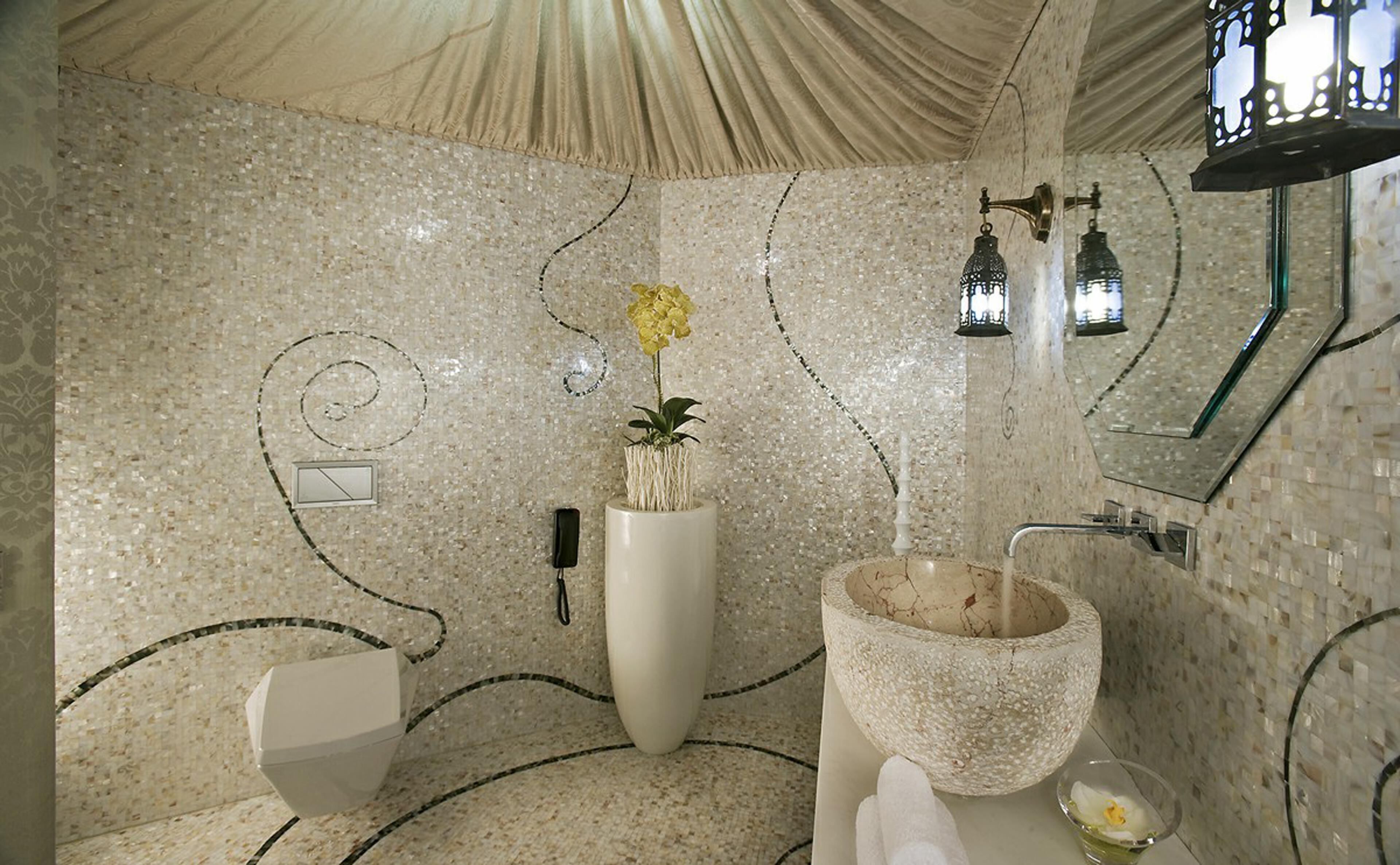 Ensemble douche/baignoire, baignoire relaxante profonde