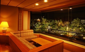 Deluxe Japanese Style Room (16 tatami mats) | Garden view