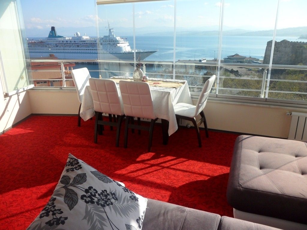 suite | living area | lcd tv