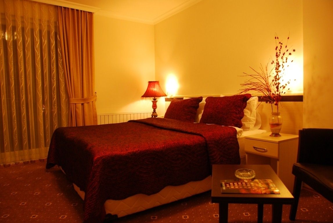 family suite | in-room safe, desk, soundproofing, rollaway beds