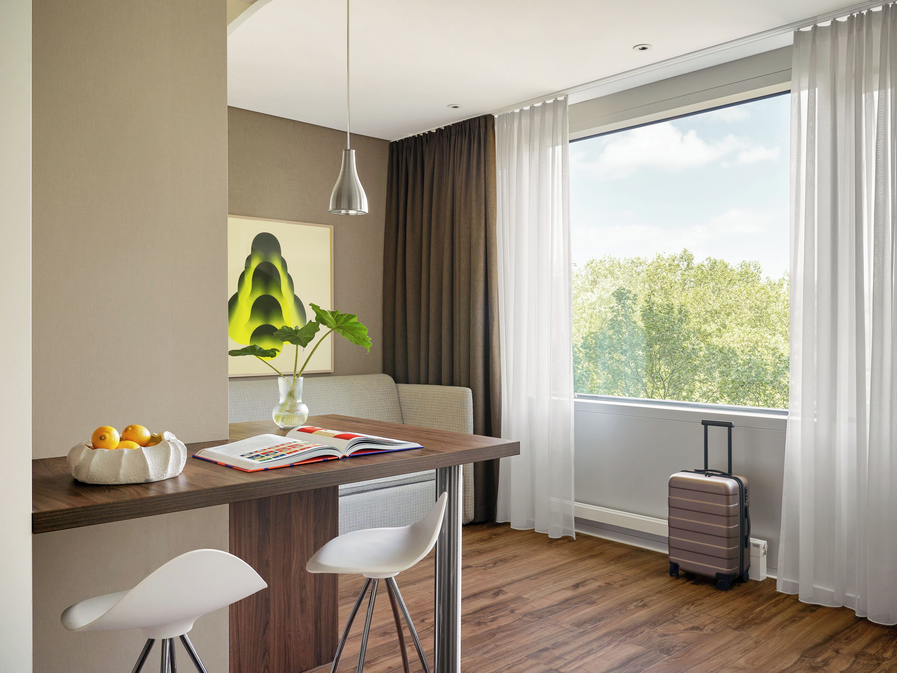 Premium bedding, in-room safe, desk, laptop workspace