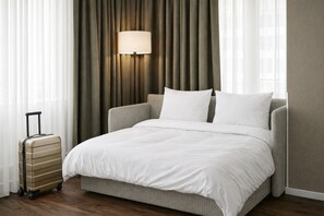 Premium bedding, in-room safe, desk, laptop workspace - Numa Hamburg Fore (Hamburg)