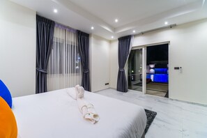 Luxury Villa | 4 bedrooms, in-room safe, individually decorated, individually furnished - Luxury Pool Villa 54 (Pattaya)